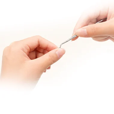 汚れをかき出す